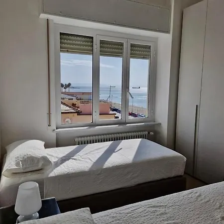 Un Affaccio Sul Mare Apartman *