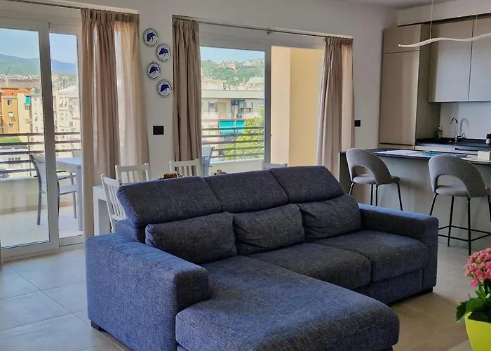 Un Affaccio Sul Mare Savona